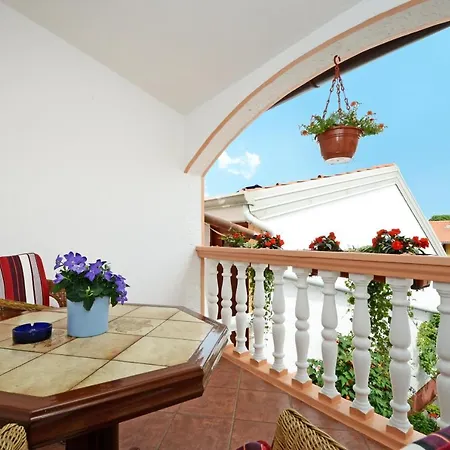 Appartamento With Parking Space - 13141