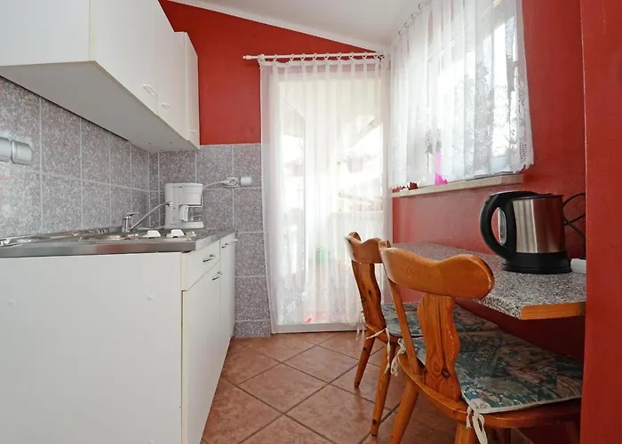 With Parking Space - 13141 Appartamento Porec