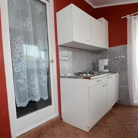 Lägenhet With Parking Space - 13141 Poreč